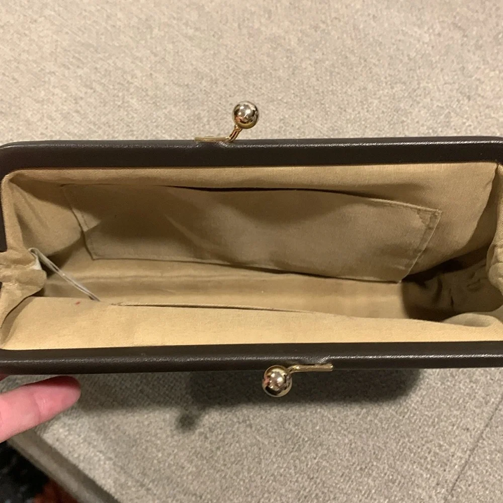 Liz Claiborne wallet, wristlet - Picture 3 of 6